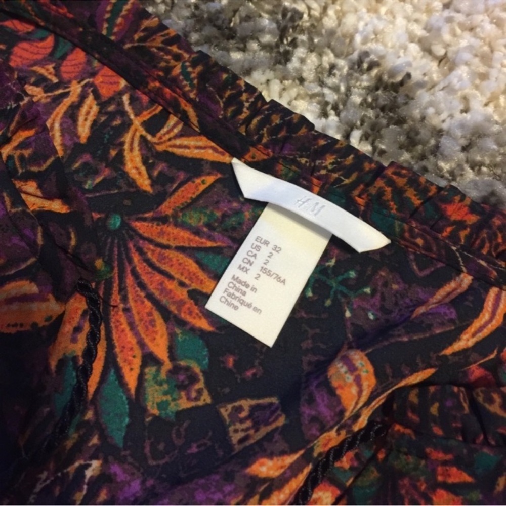 H&M Maxi Boho Floral Fall Leaf Long Sleeve Maxi Dress - Picture 9 of 10